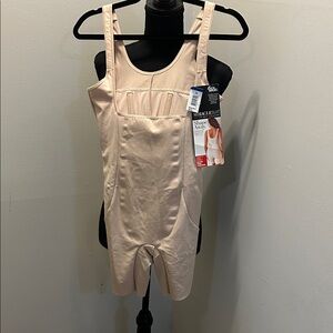 Miraclesuit Women's Shapewear in Cream